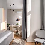 Time Out With Terrace - R30 Apartamento Budapeste