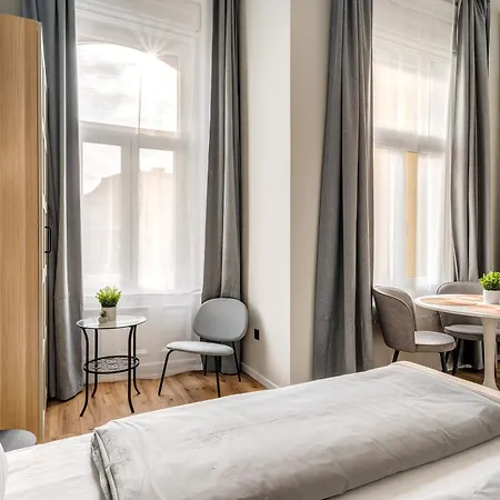 Apartment Time Out With Terrace - R30 Budapest