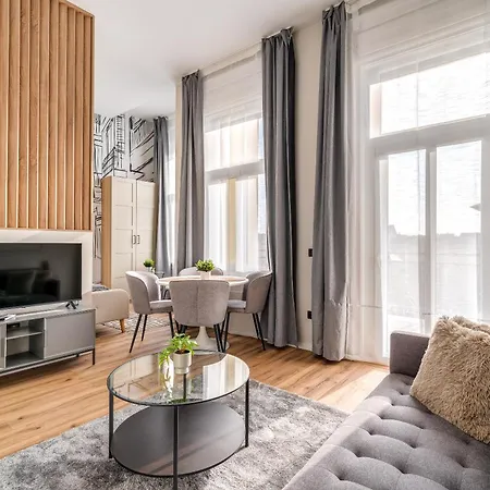 Time Out With Terrace - R30 Appartement