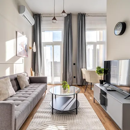 Time Out With Terrace - R30 Apartment Budapest