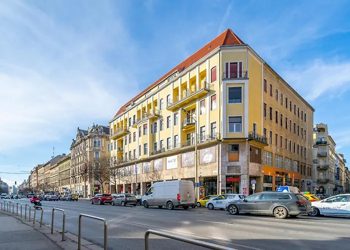 Time Out With Terrace - R30 Apartament